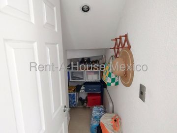 Casa en Venta en Lomas del Marqués | 3 Recámaras y Amenidades VM133