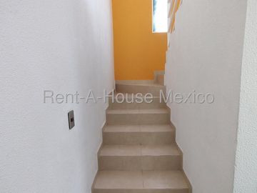 Casa en Venta en Lomas del Marqués | 3 Recámaras y Amenidades VM133