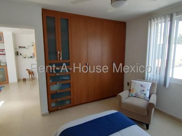 Casa en Venta en Lomas del Marqués | 3 Recámaras y Amenidades VM133