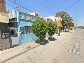 ¡Tu futuro hogar empieza con una decisión inteligente! Venta de amplia casa en remate bancario, Hidalgo Poniente, Ciudad Madero, Tamaulipas.