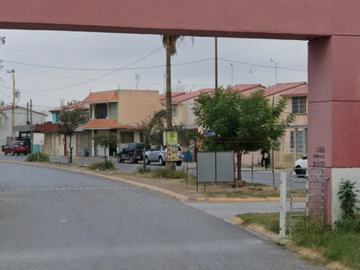 ¡No es una casa, es el acceso a una oportunidad exclusiva! Venta de linda  casa en remate bancario, FRAC. VILLAS DIAMANTE, REYNOSA TAMPS.