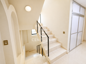 CONSULTORIO EN RENTA EN LOMAS DE SAN FRANCISCO, MONTERREY, NUEVO LEÓN