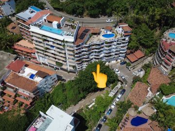 Local para inversión en Amapas a pasos de acceso a playa   Excelente ubicación !!