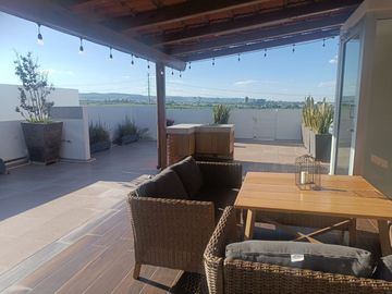 RESIDENCIA EN VENTA PREMIUM AL NORPONIENTE DE AGUASCALIENTES FRAC. RESERVA