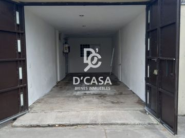 SE VENDE CASA EN JARDINES