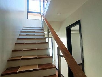 Spacious 2Storey House and Lot for Sale in BF Homes Paranaque Brandnew-MD