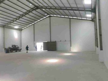 disewakan gudang baru siap untuk usaha di delta silicon cikarang Bekasi
