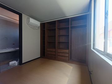 Elegant Spacious House and Lot for Sale in BF Homes Paranaque -MD