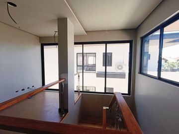 Elegant Spacious House and Lot for Sale in BF Homes Paranaque -MD