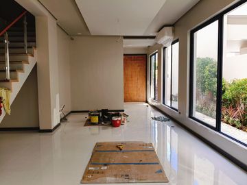 Modern Elegant House and Lot for Sale in BF homes Paranaque Brandnew-MD