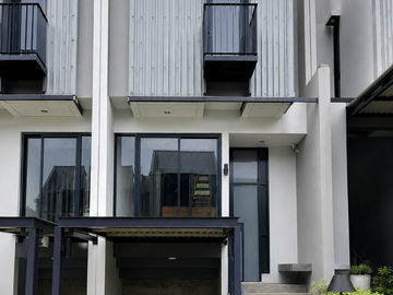Dijual Rumah Minimalis Siap Huni (3.5 Lantai, Furniture Dari Developer) Cluster Imajihaus Greenwich BSD City