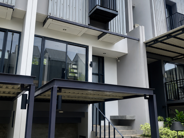 Dijual Rumah Minimalis Siap Huni (3.5 Lantai, Furniture Dari Developer) Cluster Imajihaus Greenwich BSD City