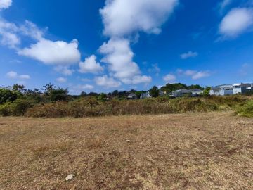 Disewakan Murah Tanah Kosong View GWK Lokasi Tenang di Jl. Goa Gong, Jimbaran.