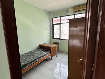 Ruko 3,5 LT Siap Huni Bawah NJOP Strategis Sawah Besar, Jakpus - SHGB