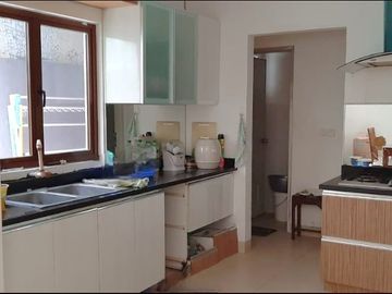 Best Deal! Rumah Jakarta Garden City 2 Lantai, 4+1 Kamar, Lokasi Strategis