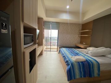 Disewakan Apartemen Cleon Park Tipe Studio Full Furnish Mewah View Bianglala Aeon Mall