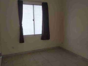 Disewakan Rumah Canary 2 Lantai Gading Serpong