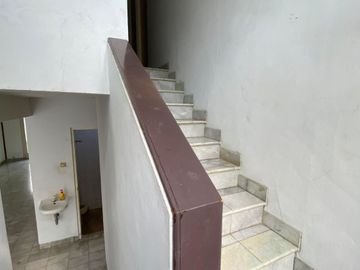 Rumah di Blok K Cinere 2 Lantai Halaman Belakang SHM
