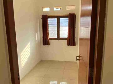 Di jual rumah siap huni di 
Perumahan Pondok Hijau Permai Rawalumbu Bekasi Timur