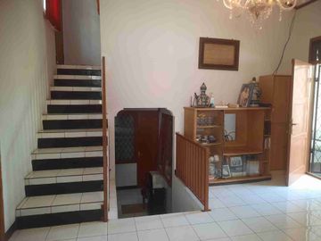 Rumah Setraduta Jual Cepat Hitung Tanah Murah strategis dekat Maranatha Tol Pasteur Bandung
