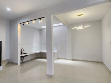 Dijual Rumah Mewah Idaman Premium di Citra Raya Tangerang