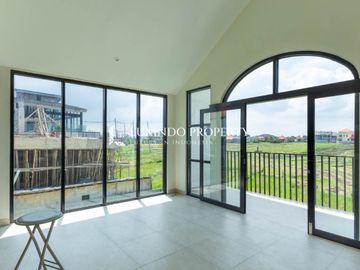 DIUAL VILLA DENGAN 2 KAMAR TIDUR DI CEMAGI
