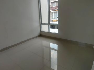 Dijual Rumah Mewah Terbaik Idaman Harga Murah di Karawaci Binong Tangerang