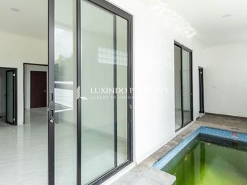 DIJUAL VILLA DENGAN 3 KAMAR TIDUR DI TIBUBENENG