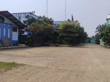 DISEWAKAN Lahan Komersial Strategis 9.000 m² (Dekat Tol & Pelabuhan) Peluang Emas untuk Ekspansi Bisnis Anda!