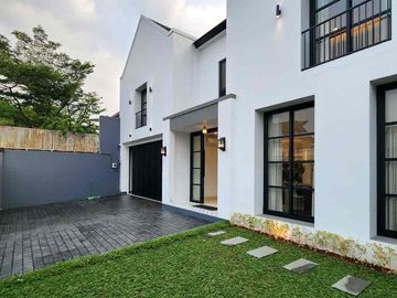 Dijual brand new Classik house fulll furnished siap huni di cipete
