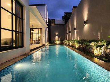 Dijual brand new Classik house fulll furnished siap huni di cipete