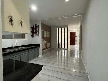 FOR RENT Bungalow House with Overlooking Antipolo in Blue Ridge A, Quezon City - OBRH415