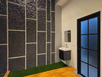 RUMAH HOOK (3 KT) FULL RENOVASI DKT GRAND WISATA, BEKASI