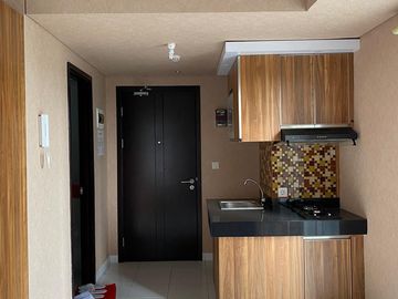 Jual Apartemen Studio Full Furnished Di Casa de Parco Dekat AEON Mall, ICE BSD, The Breeze, QBig BSD, Green Office Park Dan Akses Tol BSD