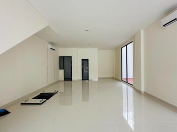 RUKO STUDIOLOFT 3 LANTAI SIAP PAKAI DI PUSAT GADING SERPONG!