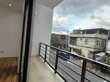 FOR SALE! Brand New 26.5M Townhouse 3-Storey  in Project 2 Quezon City-AP