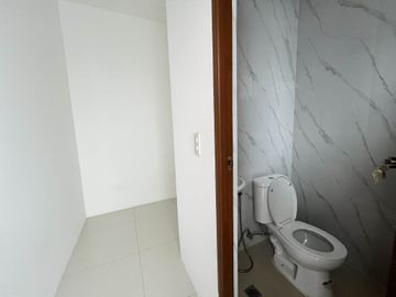 FOR SALE! Brand New 26.5M Townhouse 3-Storey  in Project 2 Quezon City-AP