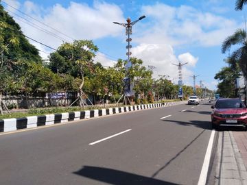 Dijual / Disewakan Tanah Berisi Bangunan Cocok untuk Komersial