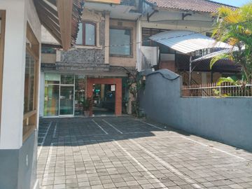 Dijual / Disewakan Tanah Berisi Bangunan Cocok untuk Komersial