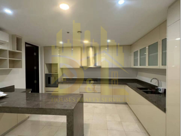 FOR RENT: 4 Bedroom 300sqm Semi-Furnished Condo in BGC, Taguig