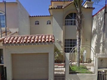 VENTA DE CASA EN LA COLONIA MODERNA OESTE ENSENADA EN BAJA CALIFORNIA