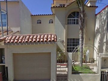 VENTA DE CASA EN LA COLONIA MODERNA OESTE ENSENADA EN BAJA CALIFORNIA