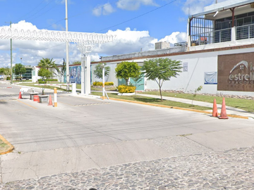 Casa en Fraccionamiento en Venta en Las Estrellas , San Juan del Río, Querétaro . CLL