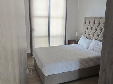 RENTO CASA AMUEBLADA EN LOMBARDIA AL NORTE DE LA CD DE LEÓN GTO.