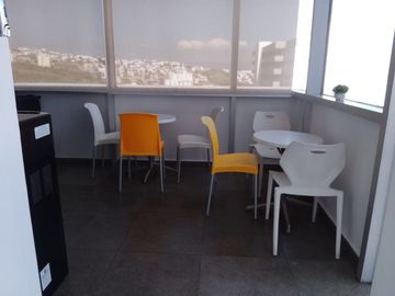 OFICINA EQUIPADA EN RENTA EN SAN LUIS POTOSI EDIFICIO ILEVA - SERVICIOS INCLUIDOS