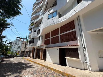 Local para inversión en Amapas a pasos de acceso de playa