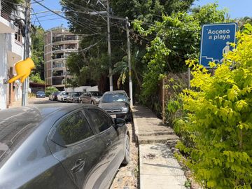 Local para inversión en Amapas a pasos de acceso de playa