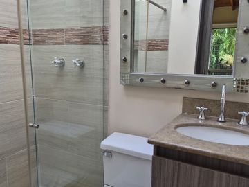 Arriendo casa Loma del Esmeraldal - Envigado