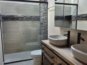 Arriendo casa Loma del Esmeraldal - Envigado
