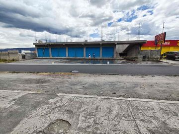 Local Comercial de 28 m² en Alquiler en Los Chillos